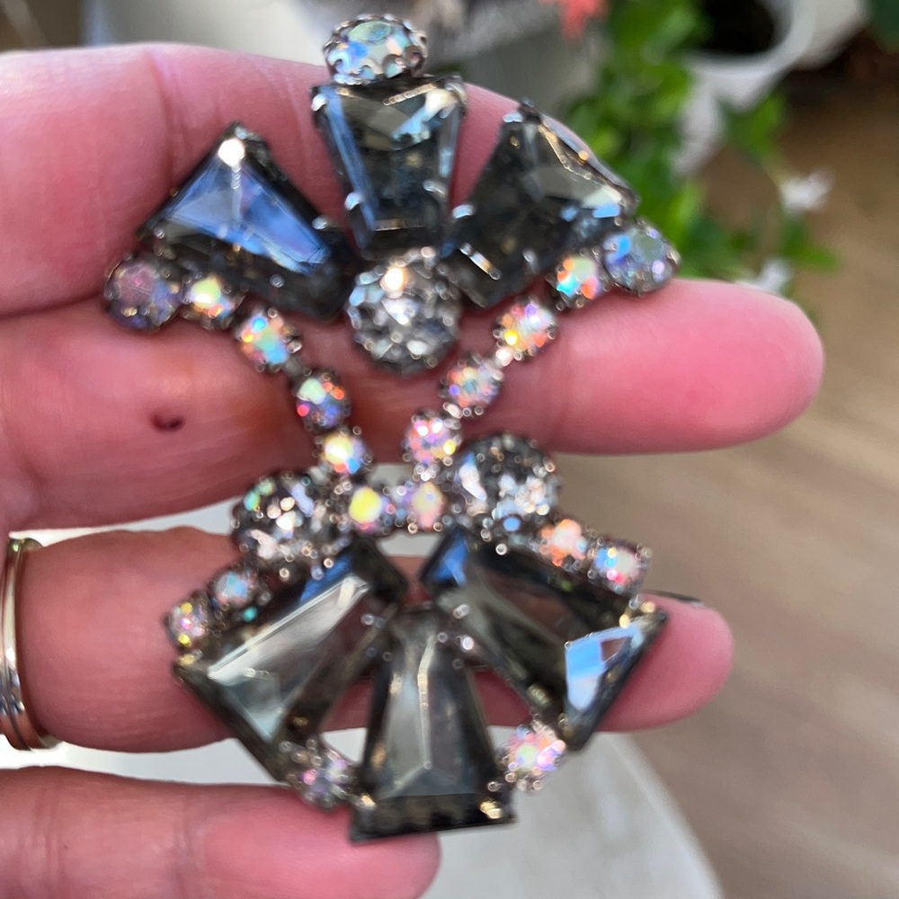 Elegant Blue and Silver Crystal Brooch